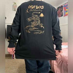 Gold & black Vans tiger long sleeve